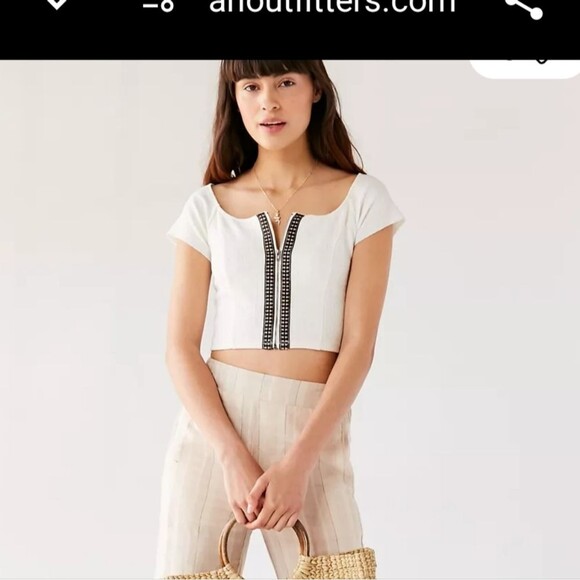 Urban Outfitters Hashtag Zip Cropped Top in Cream / ivory - Picture 2 of 8